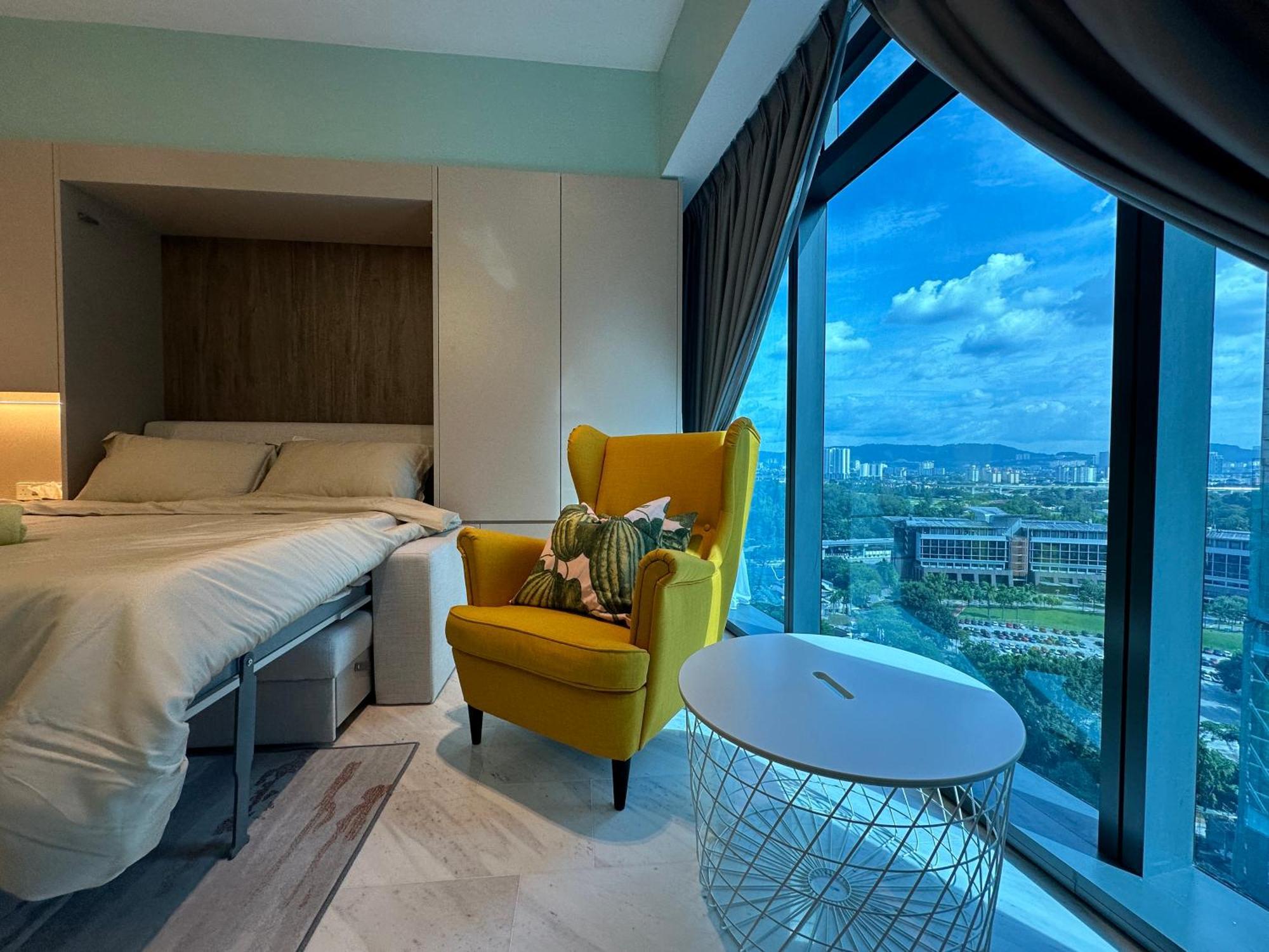 Eaton Residences Klcc By Romeo *
