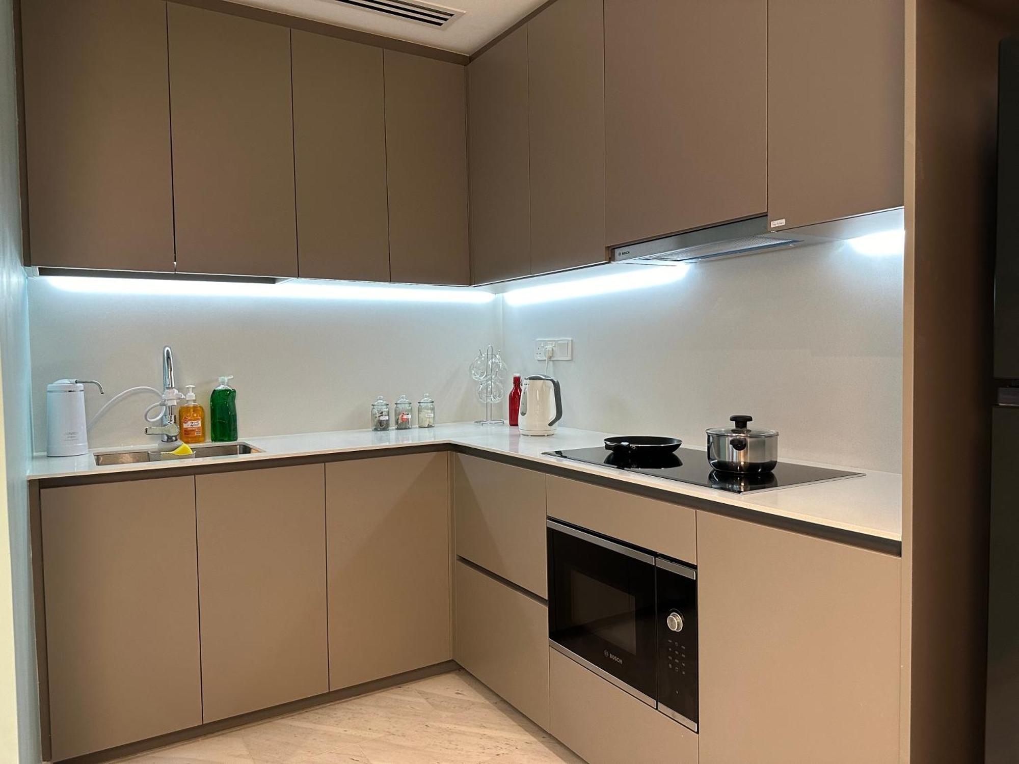 Eaton Residences Klcc By Romeo Apartment *